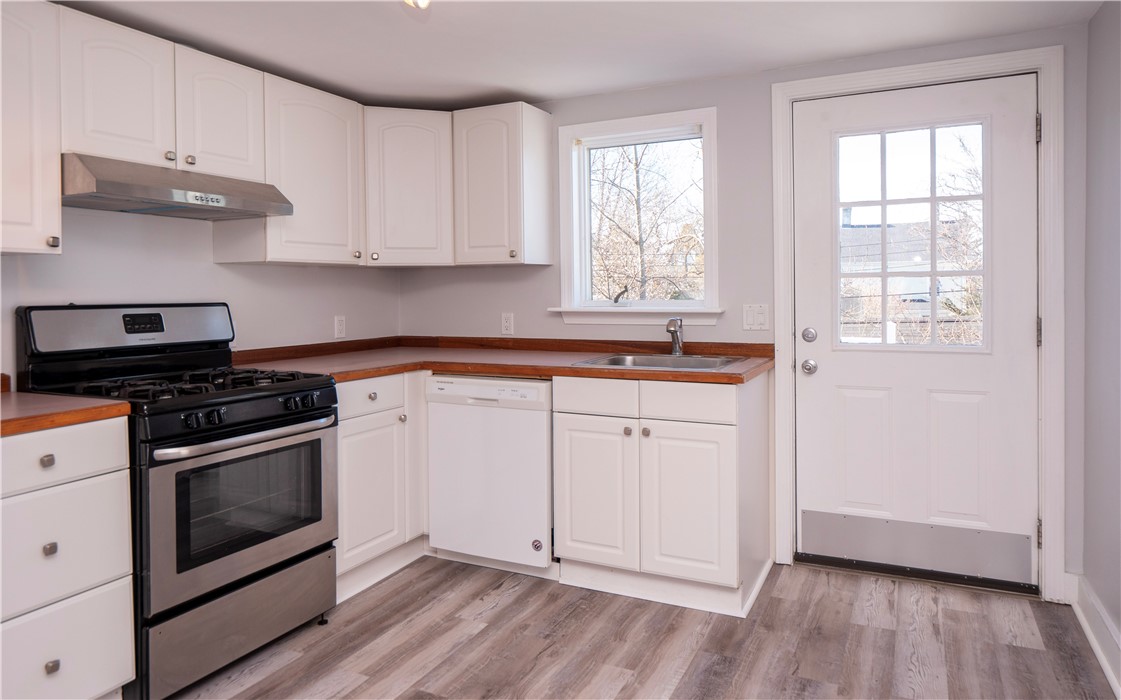 8 Pleasant Street 2W