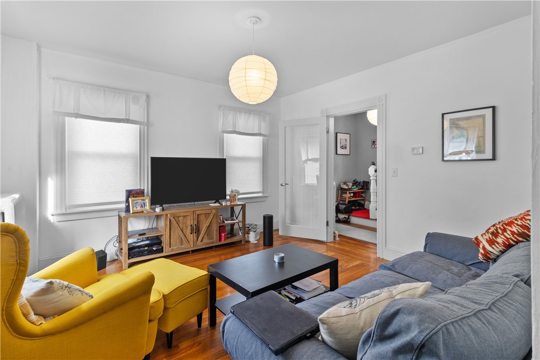 6 Lucas Avenue