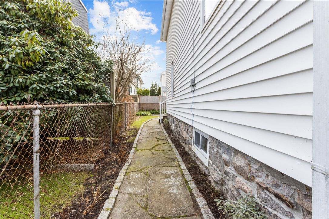 6 Lucas Avenue