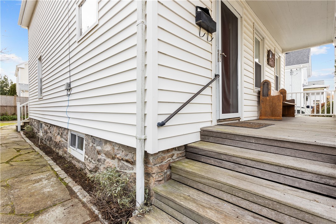 6 Lucas Avenue