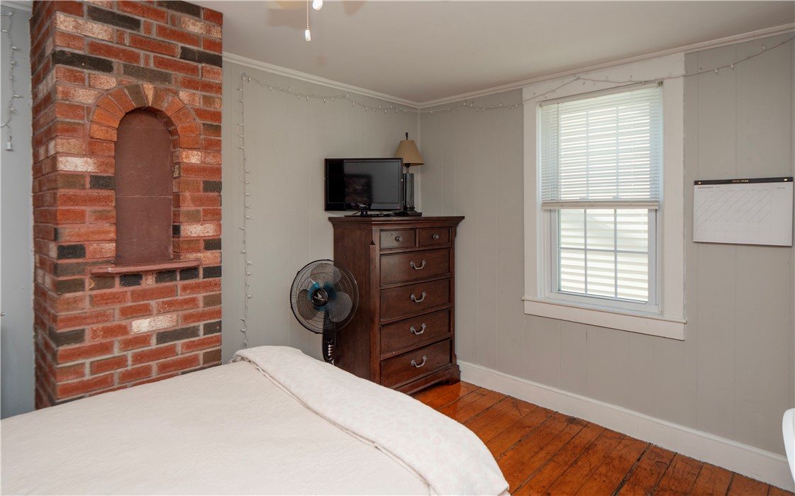 18 Lee Avenue 1