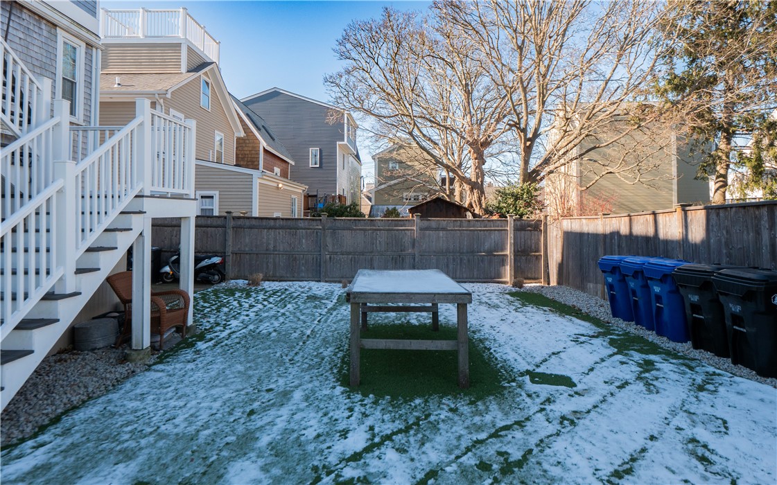 18 Lee Avenue 1