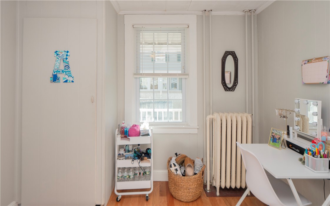 18 Lee Avenue 1