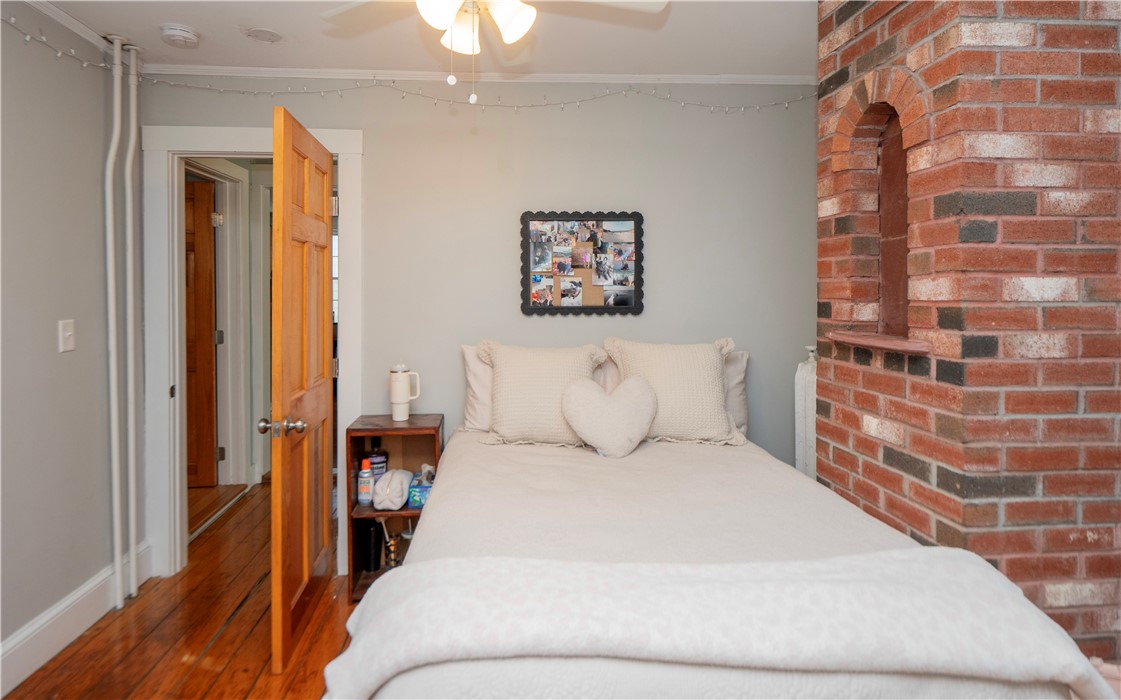 18 Lee Avenue 1