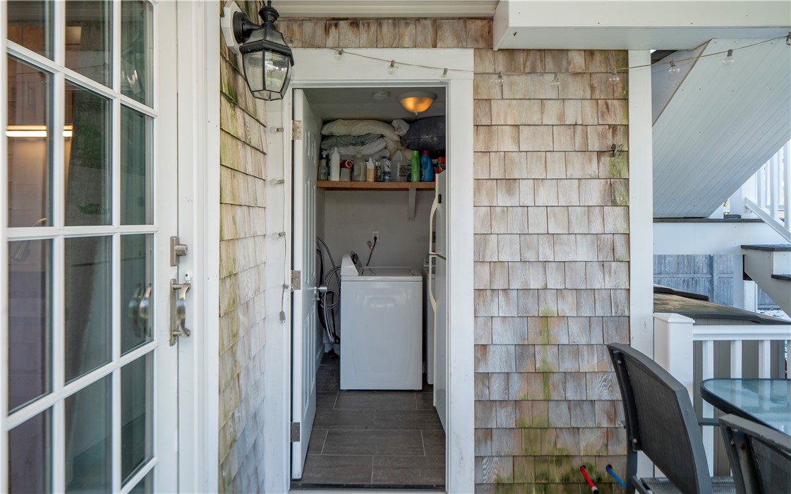 18 Lee Avenue 1