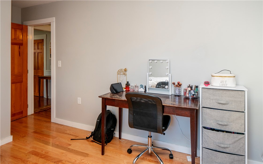 18 Lee Avenue 1