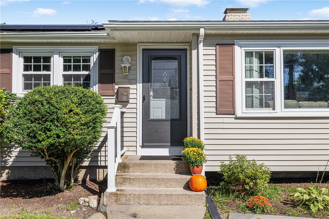 38 Dudley Avenue