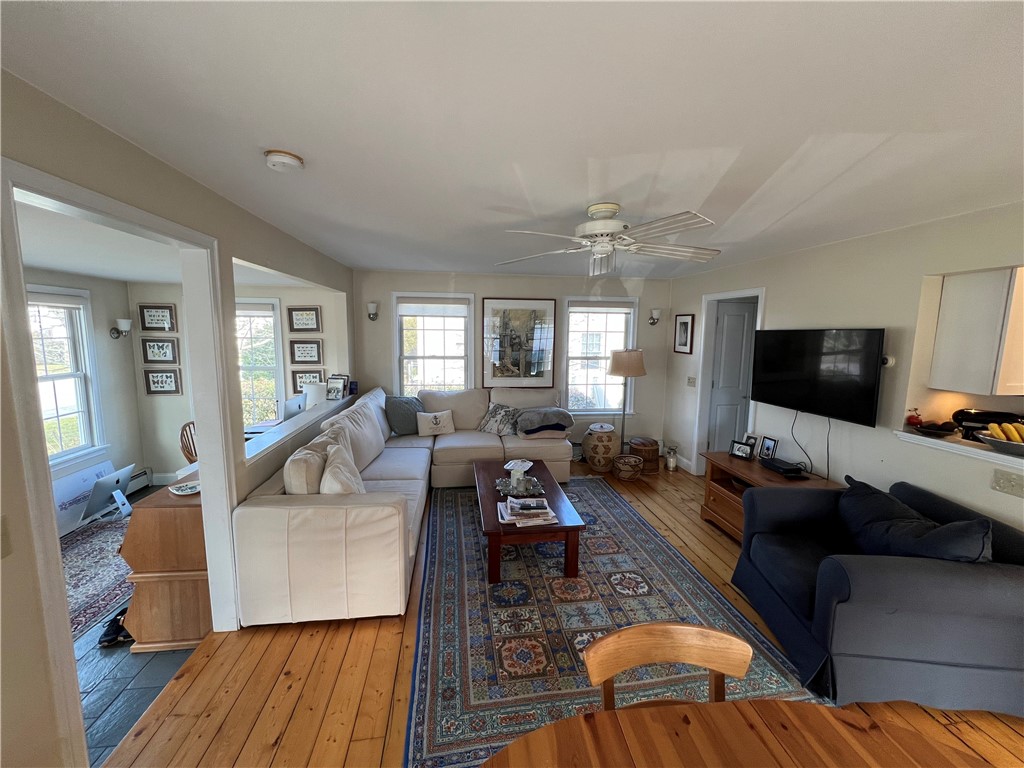 85 Howland Avenue