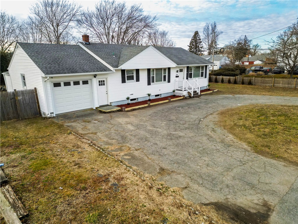 1560 West Main Road