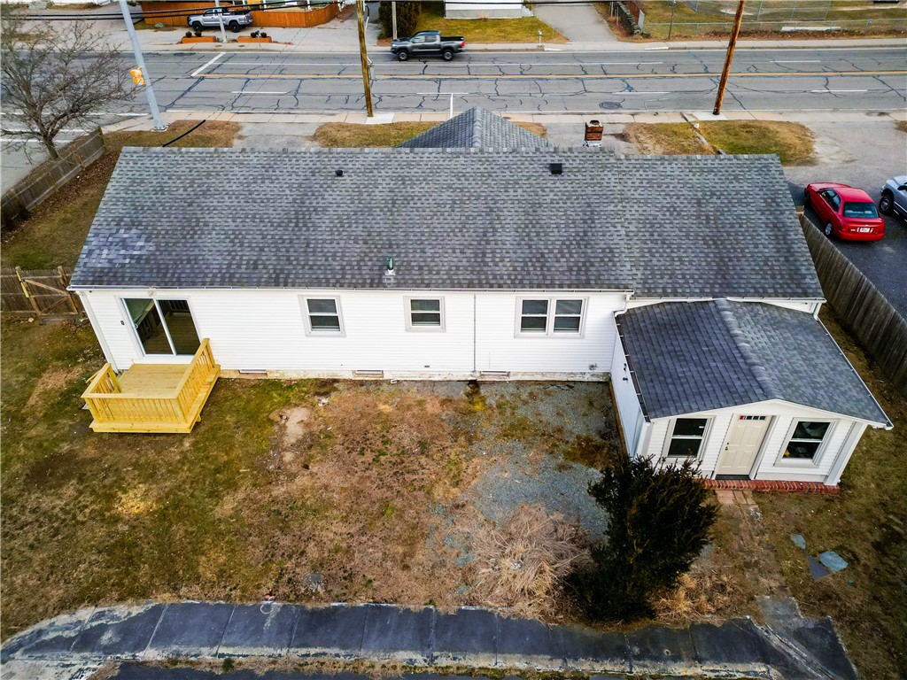 1560 West Main Road