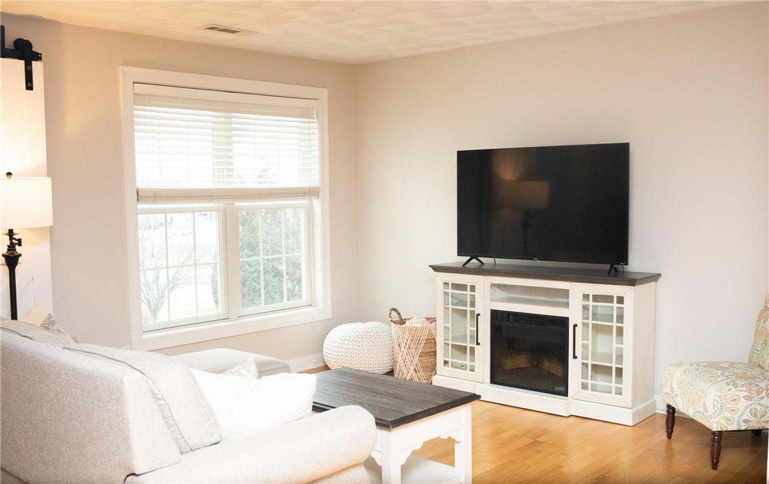15 Saw Mill Drive 305