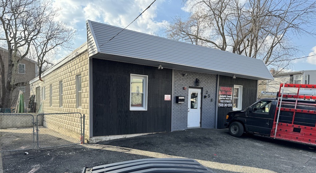 258 Woonasquatucket Avenue