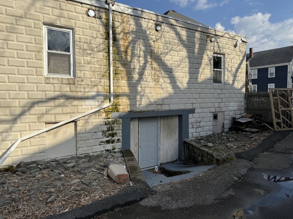 258 Woonasquatucket Avenue