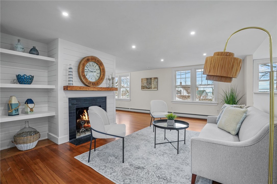 1 Staples Avenue