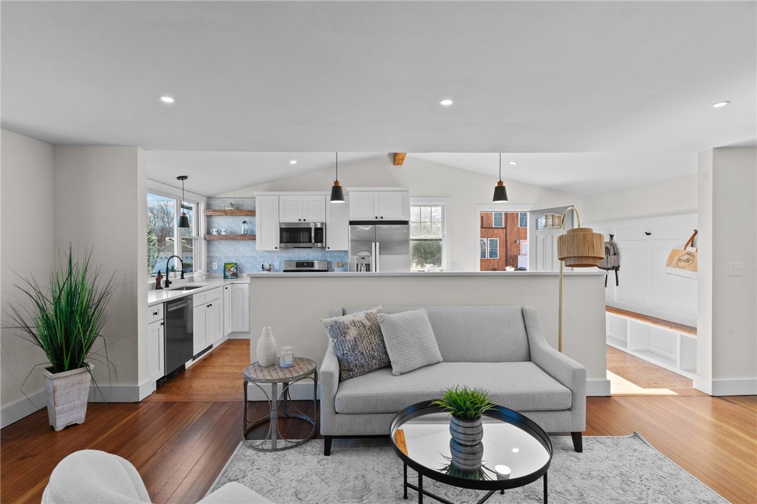 1 Staples Avenue