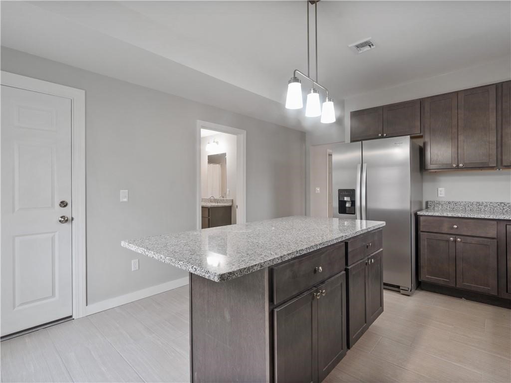 40 Hawthorne Avenue 1