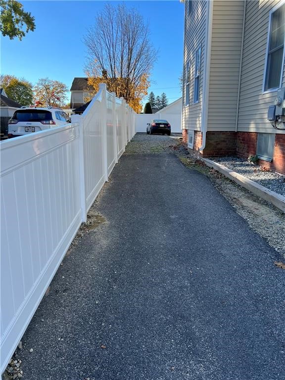 40 Hawthorne Avenue 1