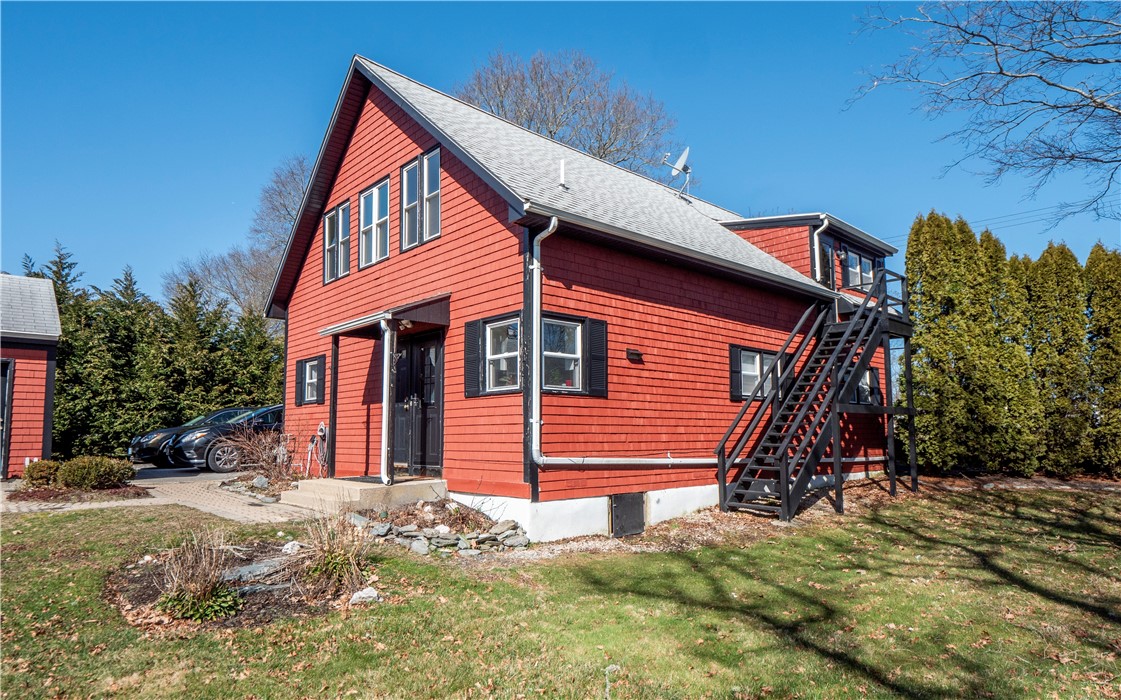 1195 Green End Avenue 2