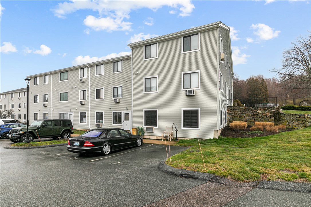 66 Girard Avenue Avenue 302