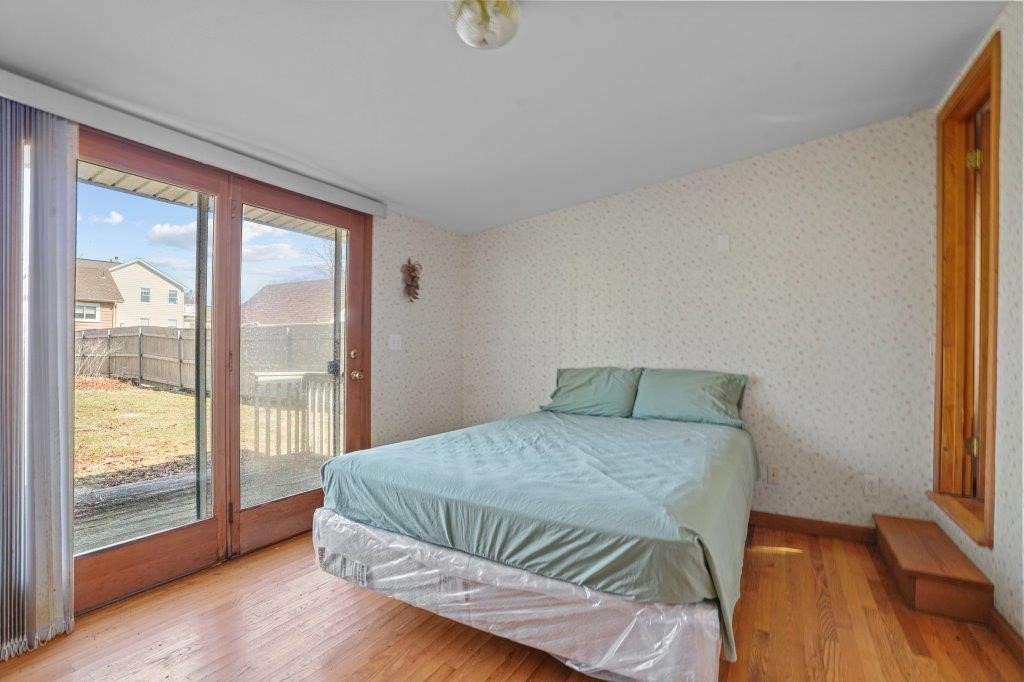 4 Lagoon Avenue