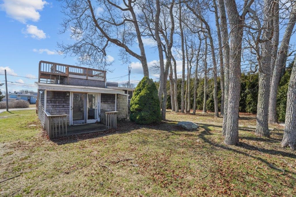 4 Lagoon Avenue