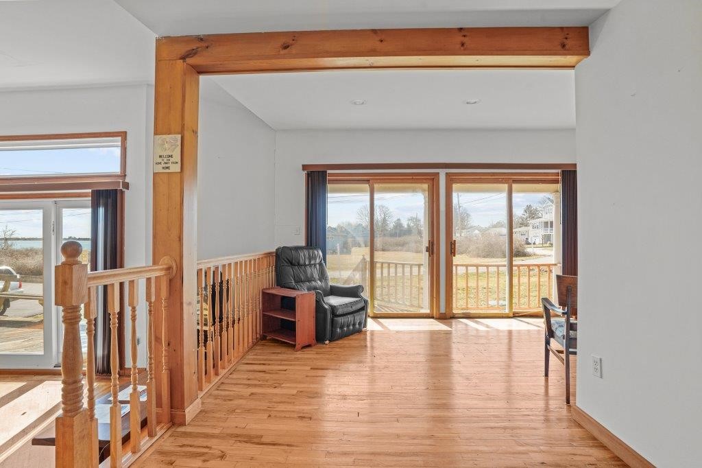 4 Lagoon Avenue