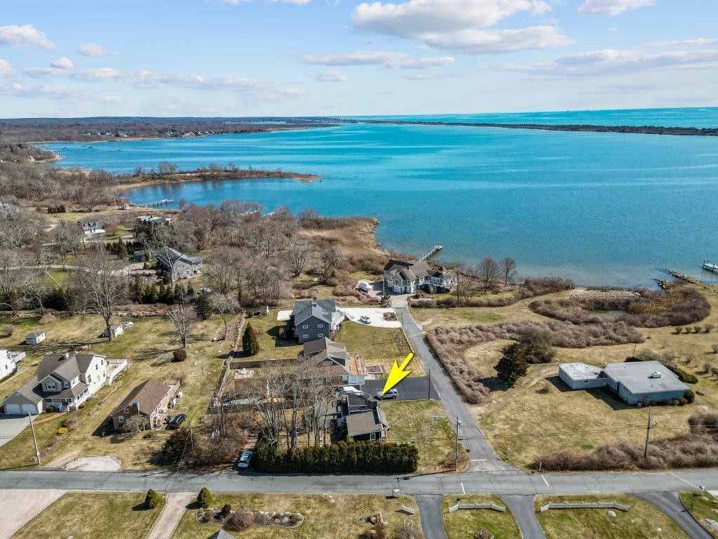 4 Lagoon Avenue