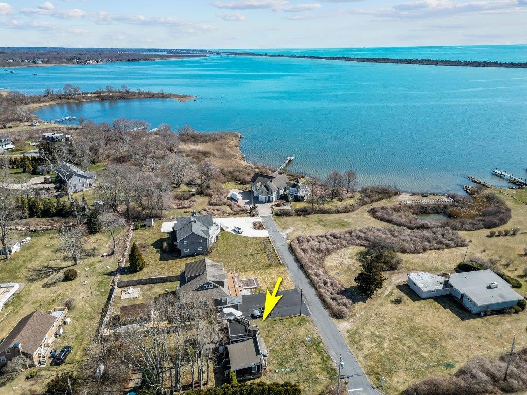 4 Lagoon Avenue