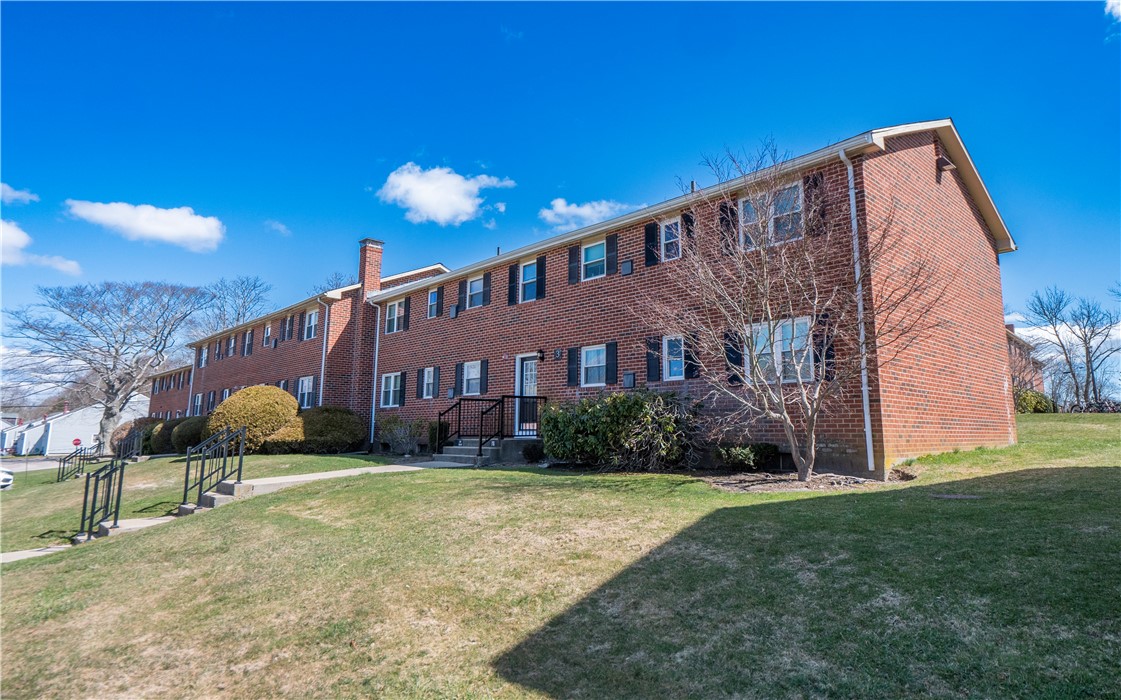 70 Carroll Avenue 310
