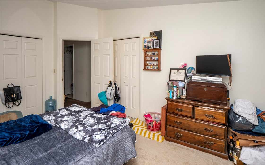 66 Girard Avenue 324