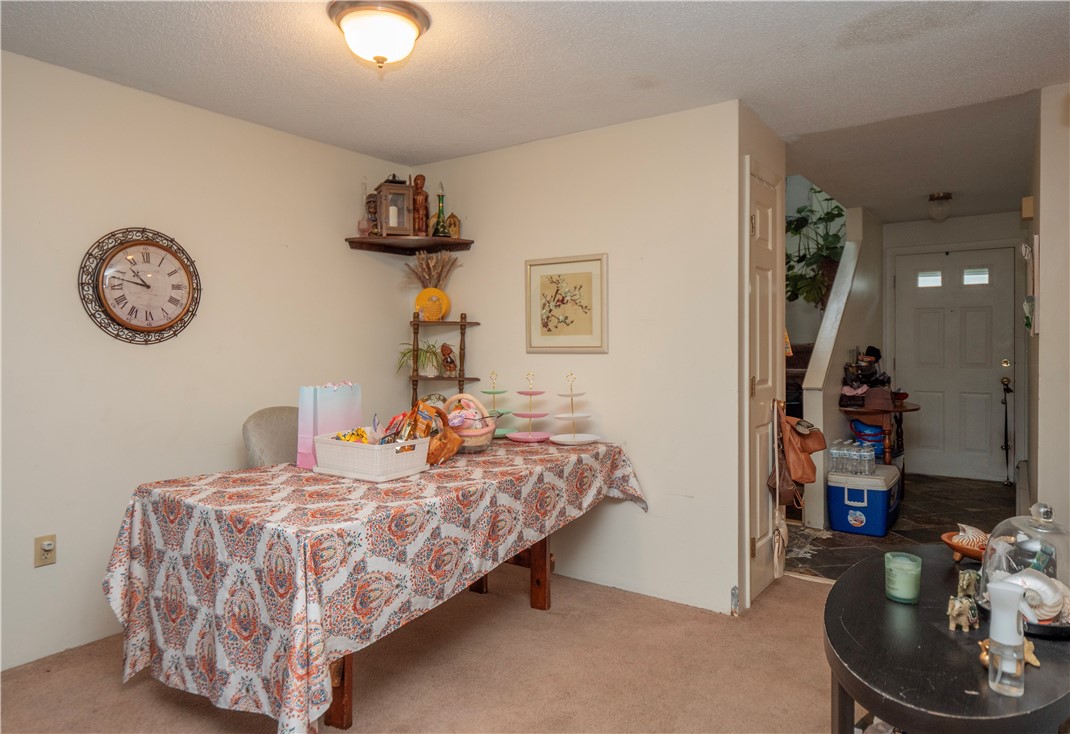 66 Girard Avenue 324