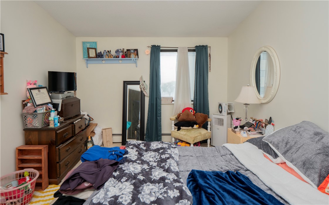 66 Girard Avenue 324