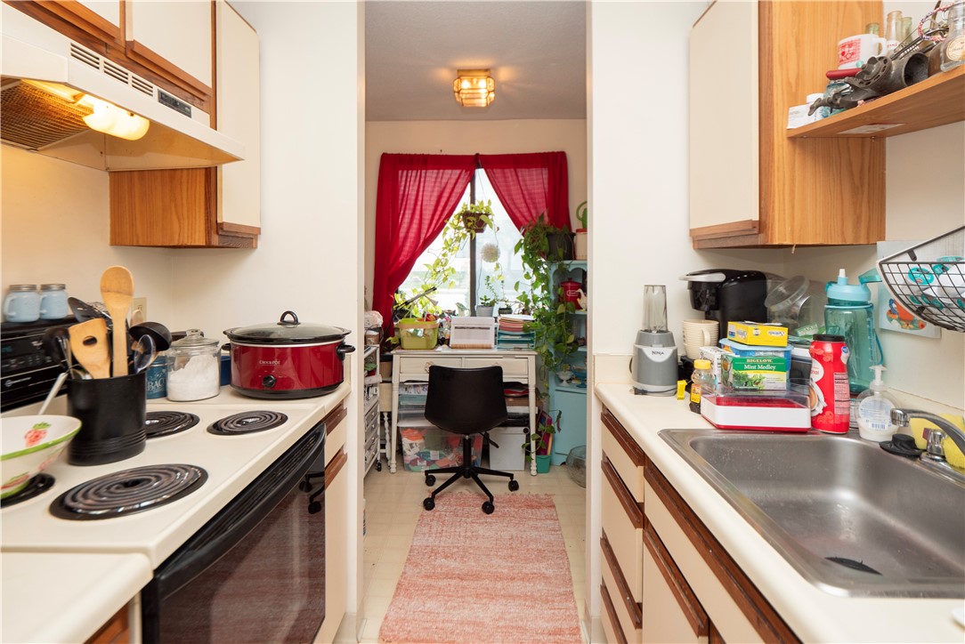 66 Girard Avenue 324