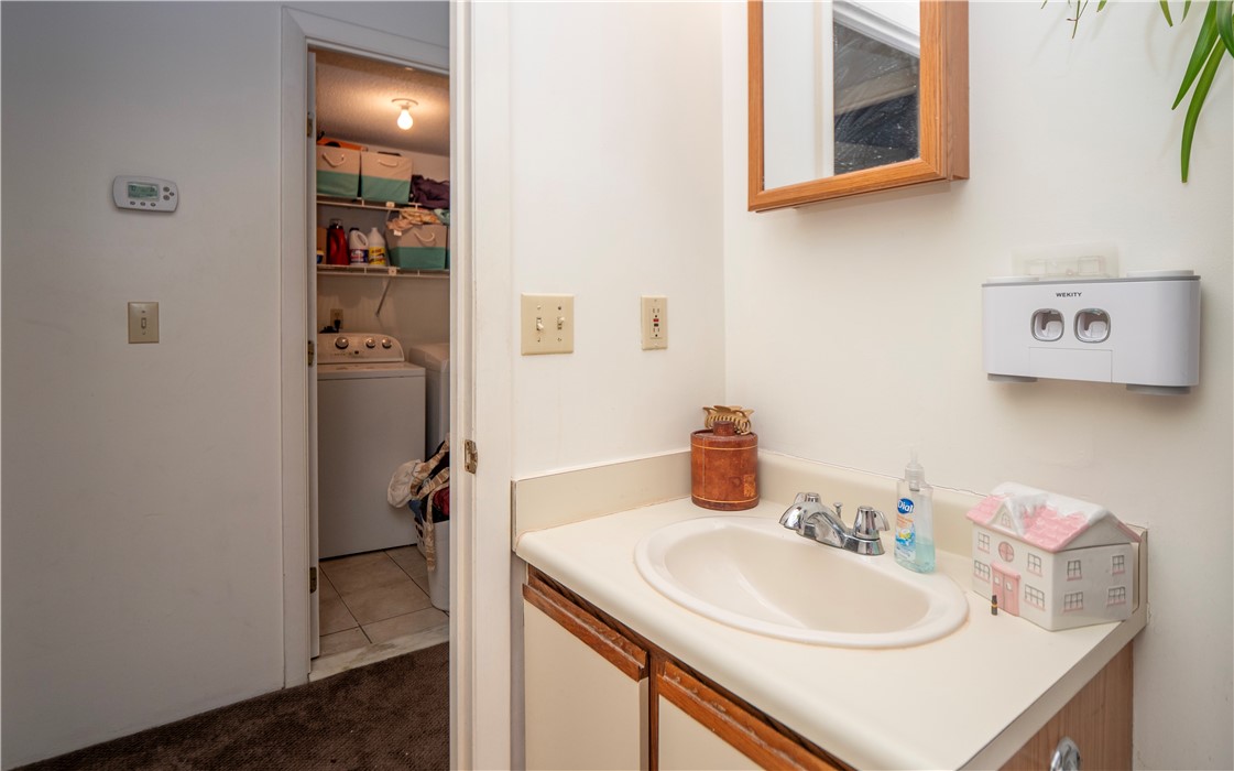 66 Girard Avenue 324