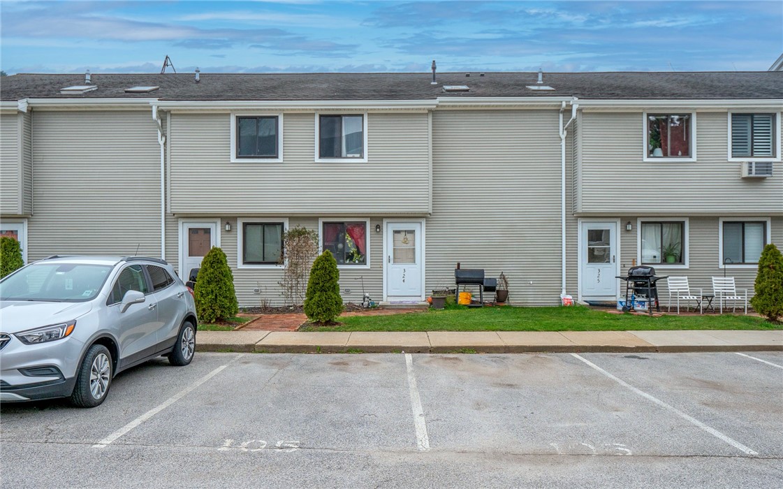 66 Girard Avenue 324