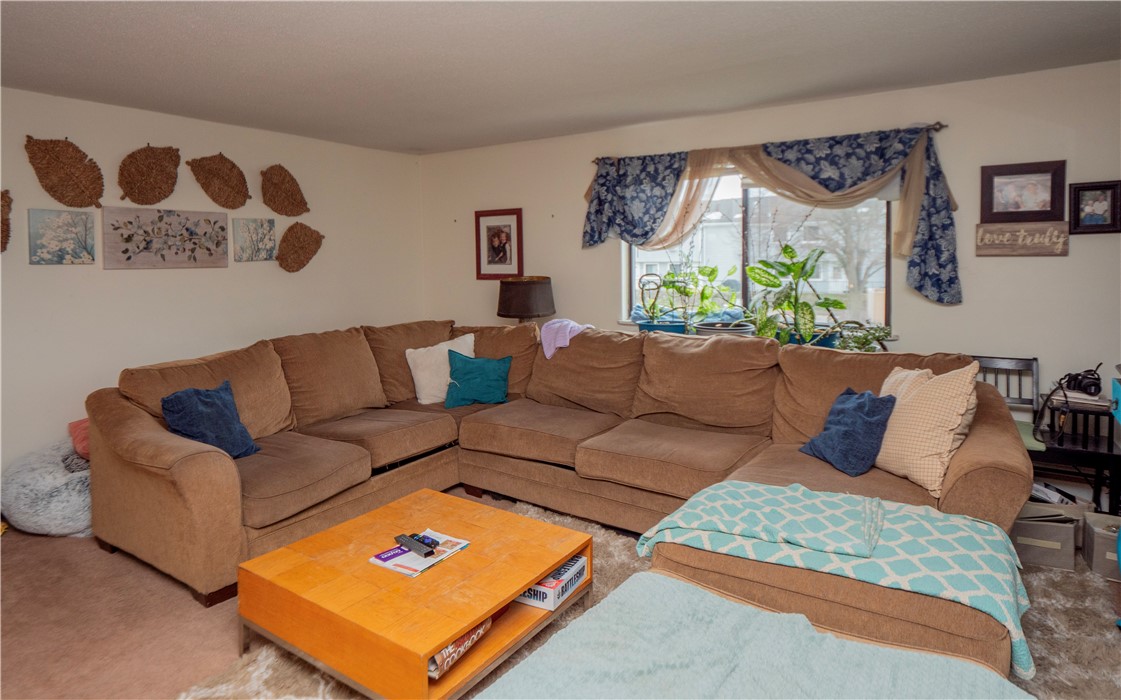 66 Girard Avenue 324