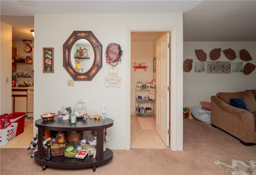 66 Girard Avenue 324