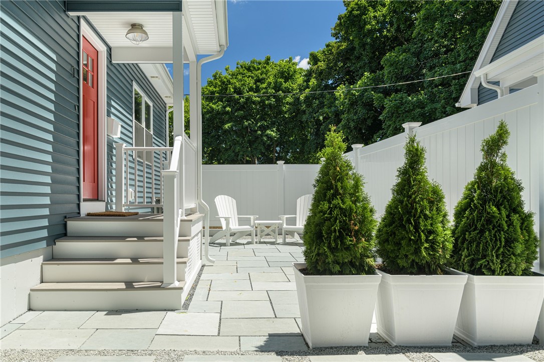 1 Coggeshall Avenue