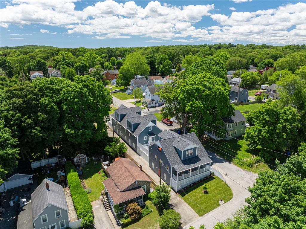1 Coggeshall Avenue
