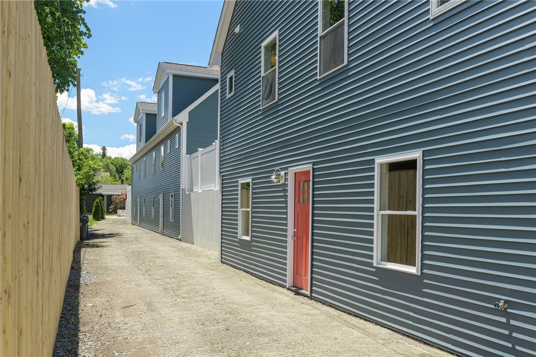 1 Coggeshall Avenue