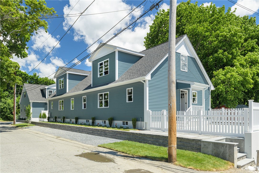 1 Coggeshall Avenue