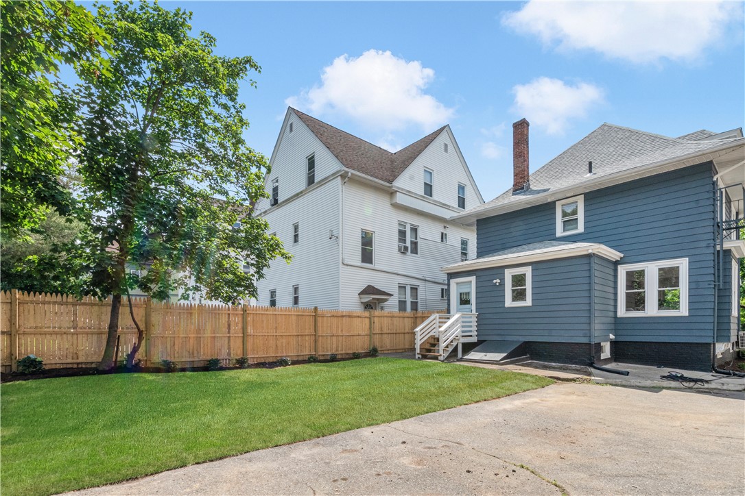 222 Pleasant Street