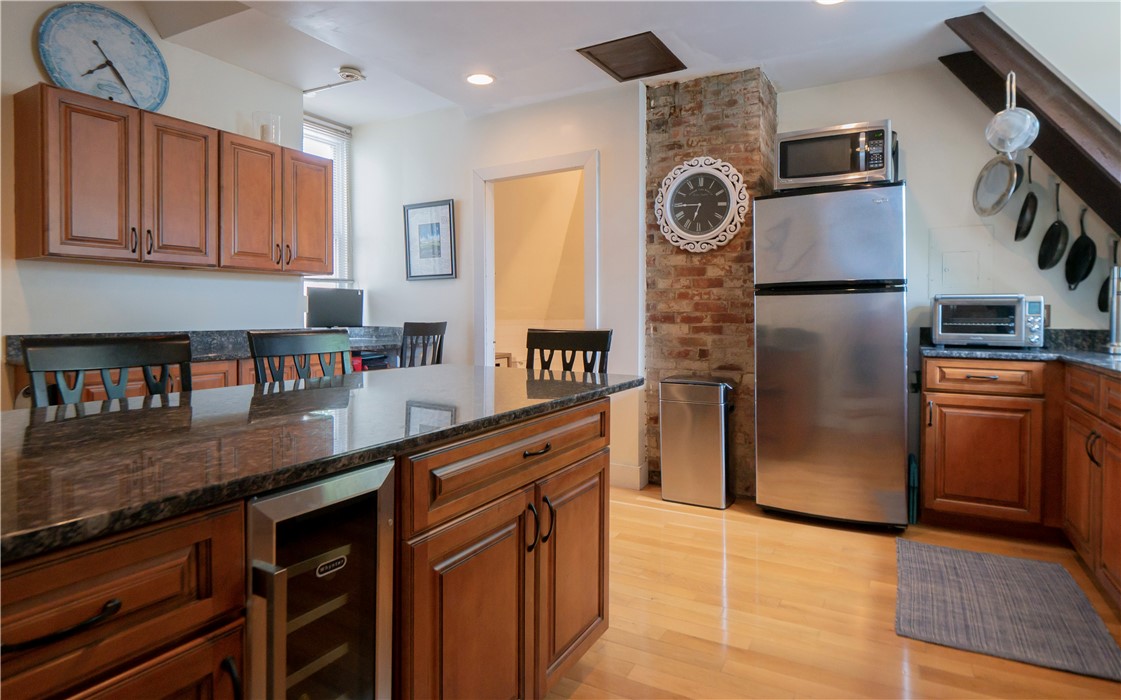 8 Cottage Street 6