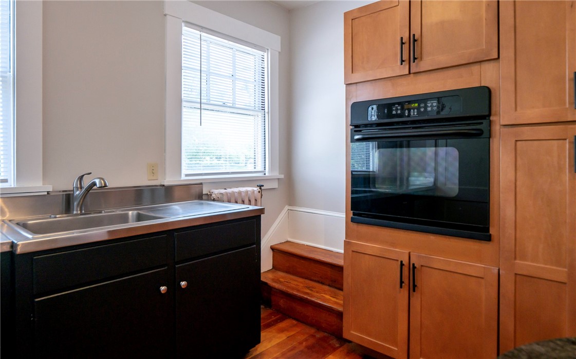 446 Broadway B