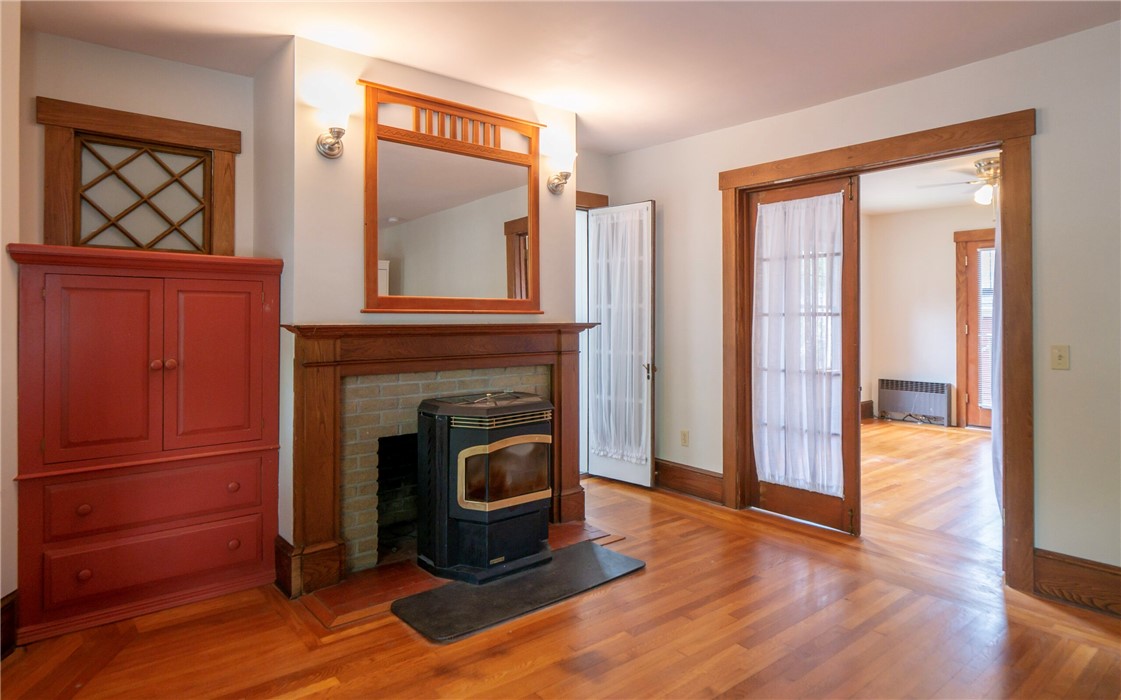 446 Broadway B