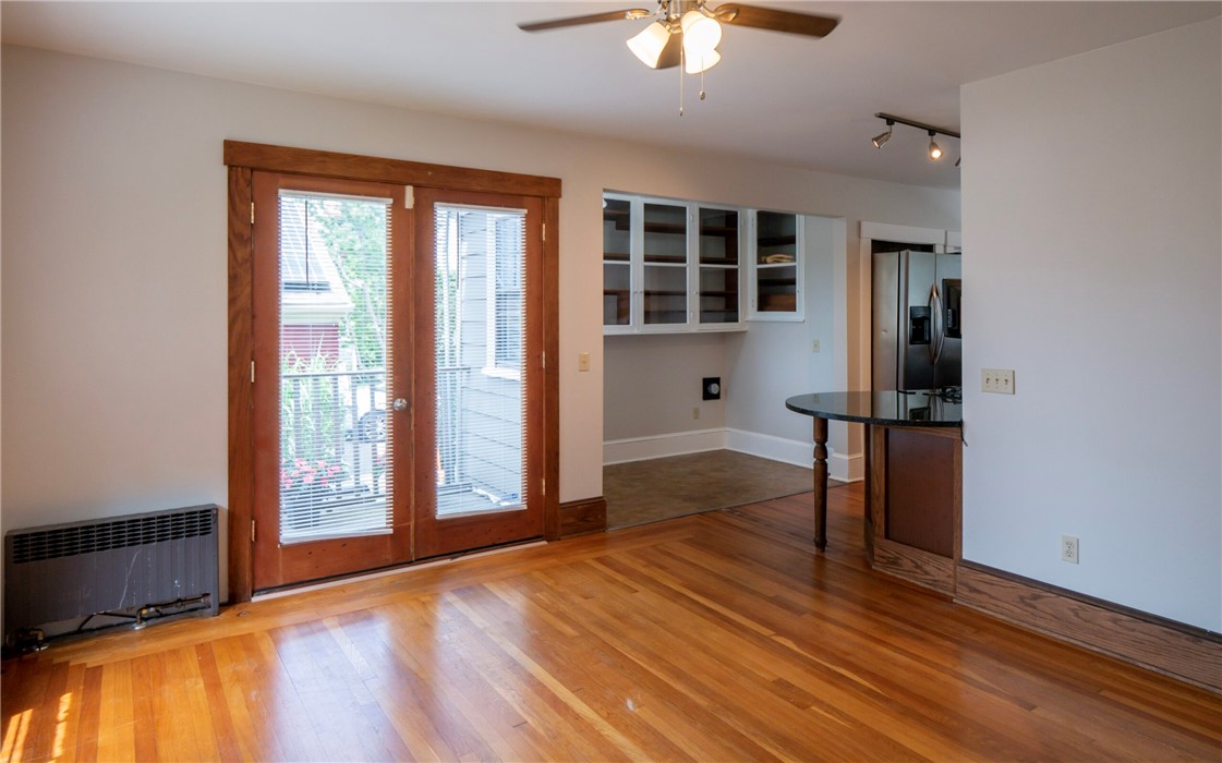 446 Broadway B