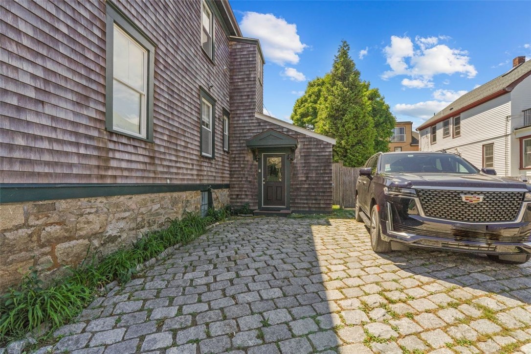 52 Berkeley Avenue
