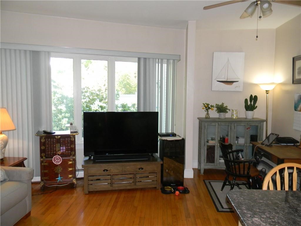 446 Bellevue Avenue 3