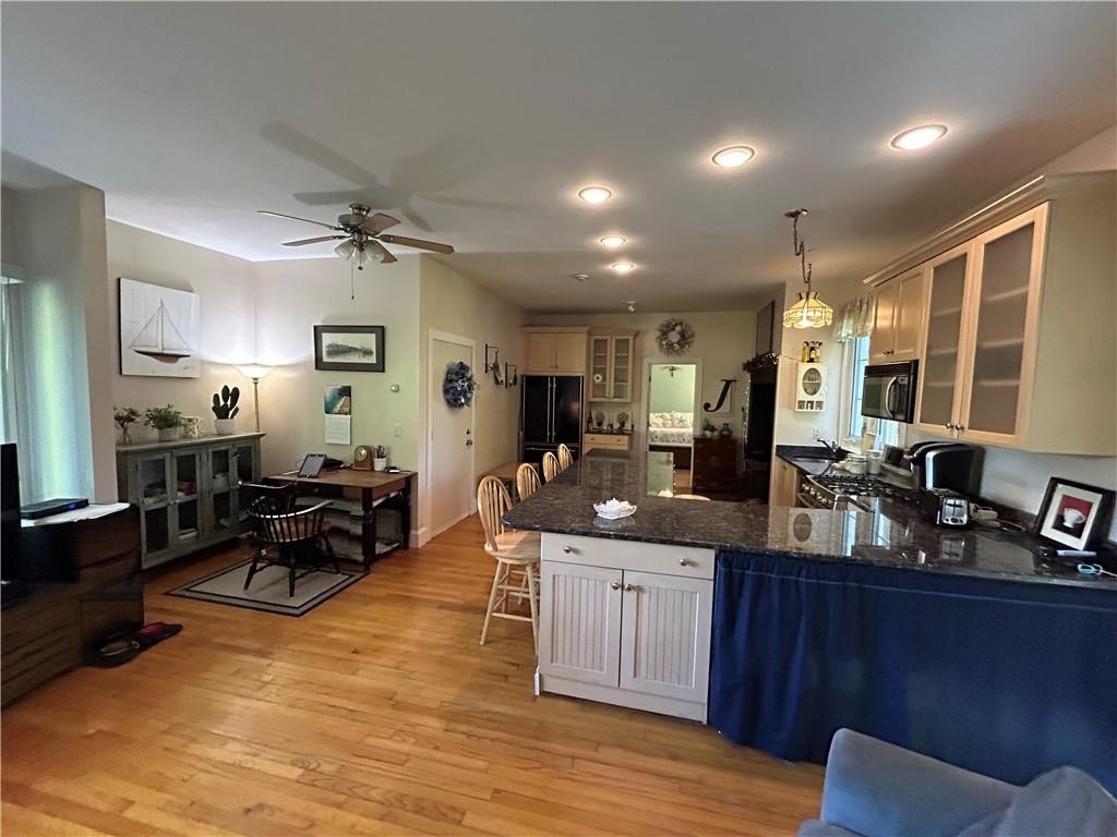 446 Bellevue Avenue 3
