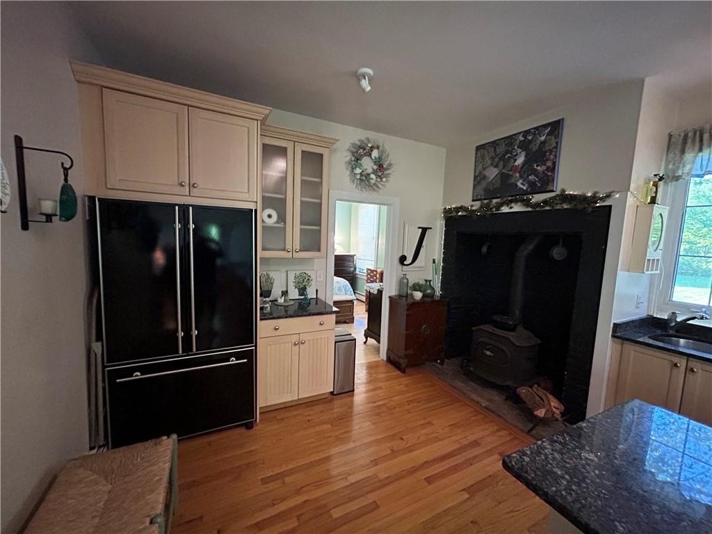 446 Bellevue Avenue 3
